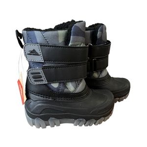 Snow boots High Sierra water resistant sz 9